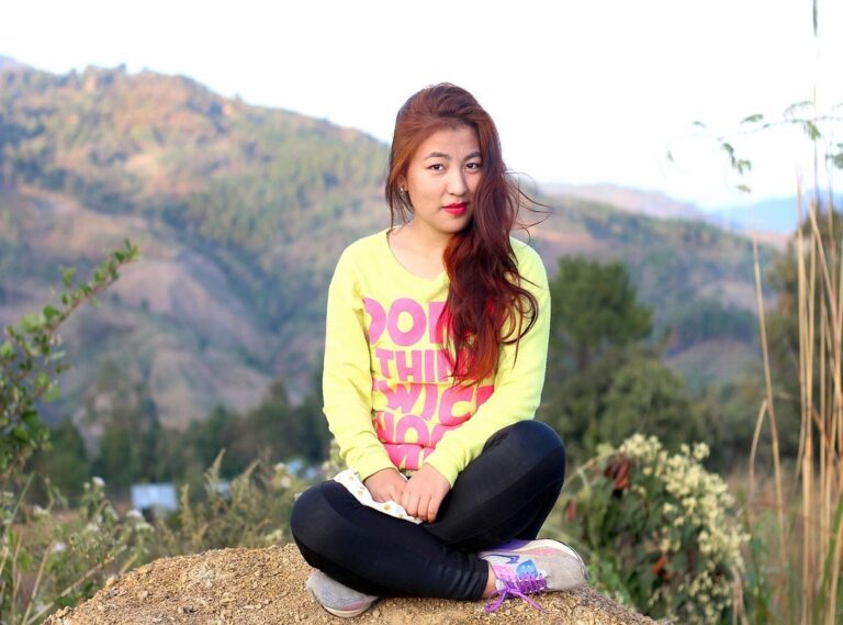 thai casino girl png